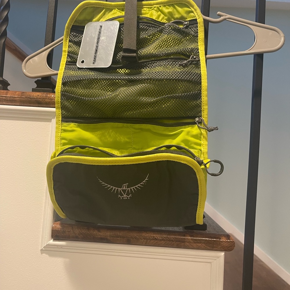 Osprey toiletries bag - travel